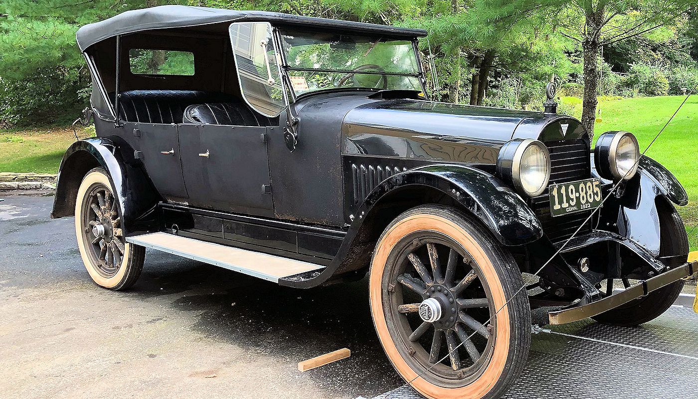 1922 Hudson restoration by Stu Laidlaw