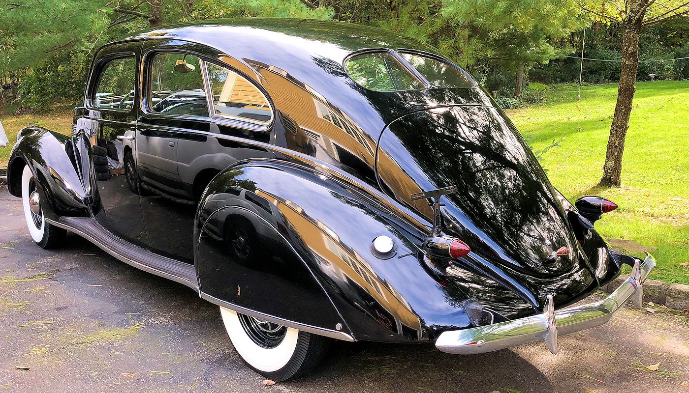 1937 Lincoln Zephyr