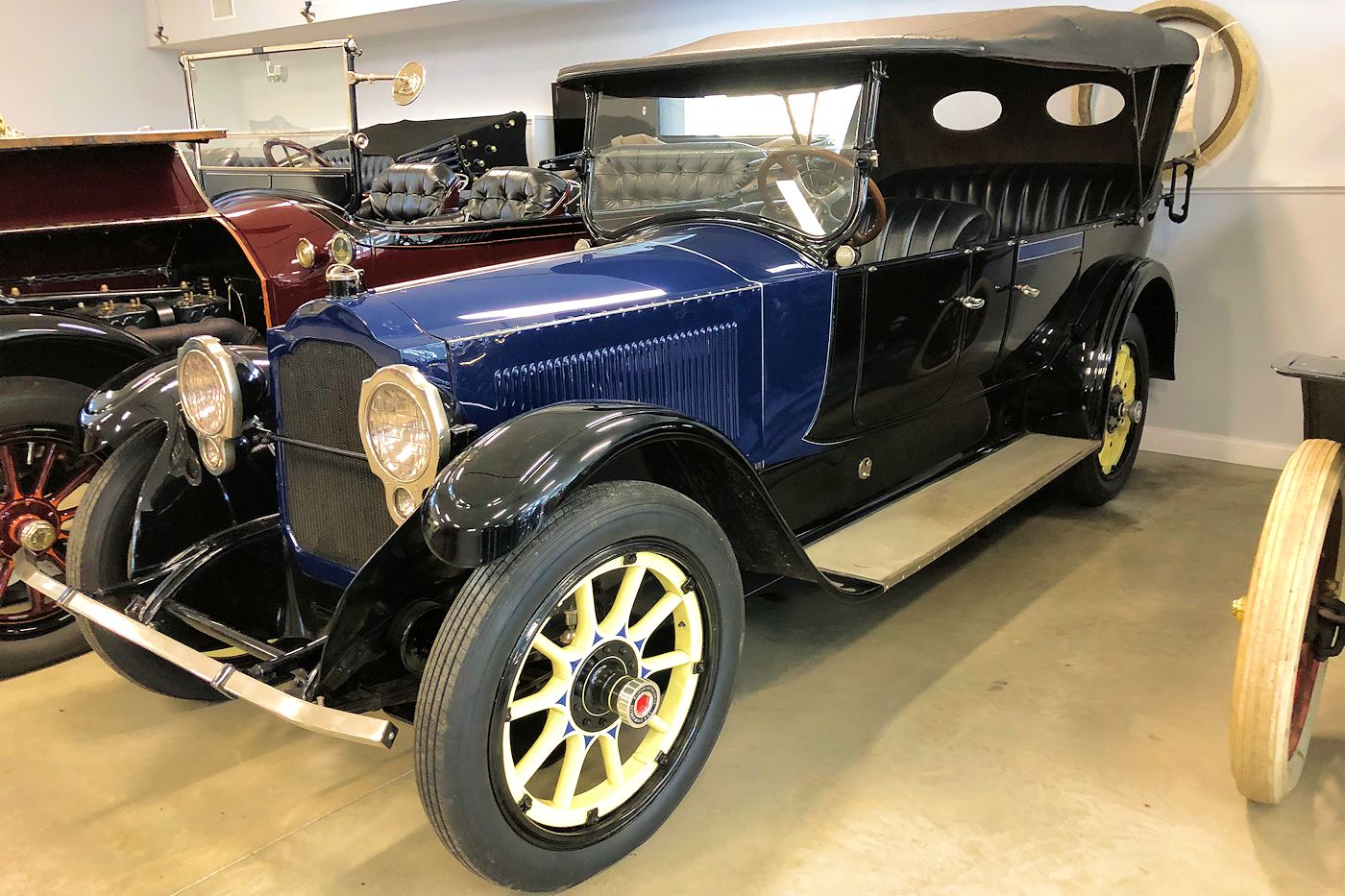 1921 Packard Twin 6, Model 135, 7 Passanger Touring - Laidlaw Classic Automotive Restoration & Sales